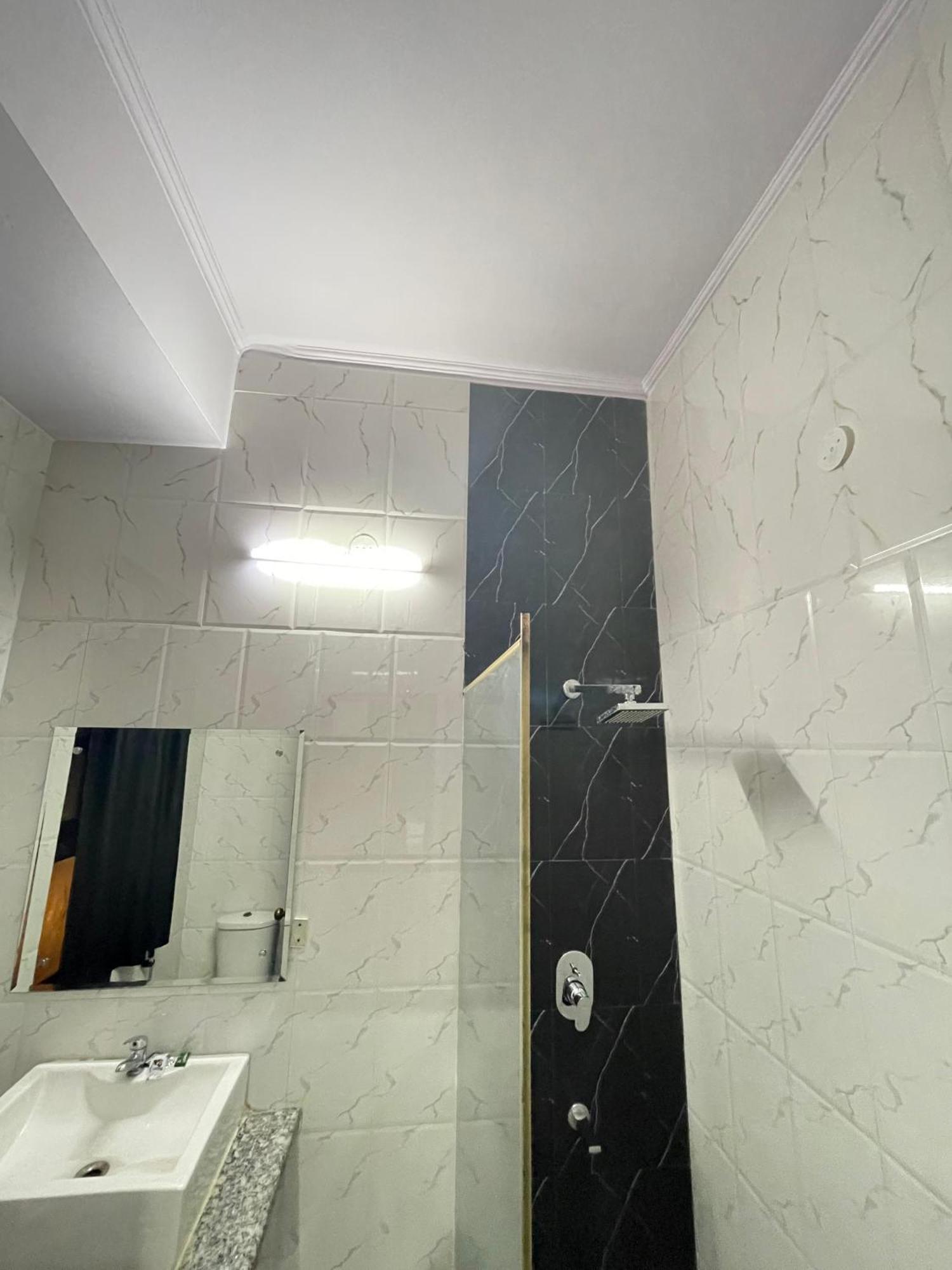 Hotel Radiance Delhi  Esterno foto